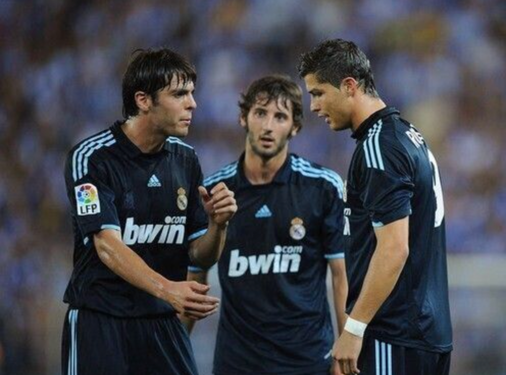 2009/2010 Real Madrid retro shirt