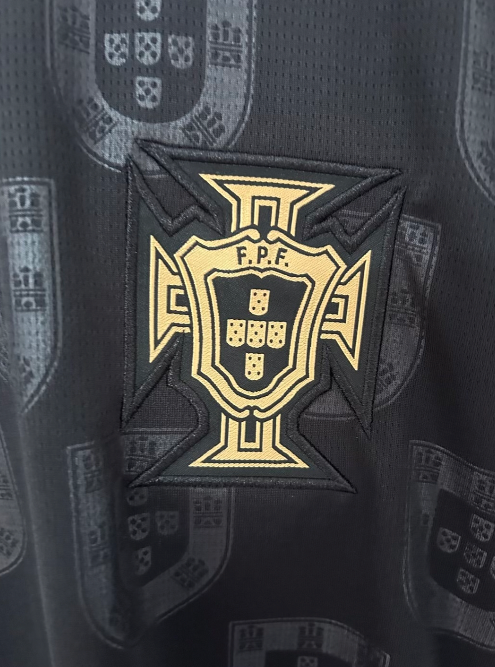 Portugal 2026 Speciale Editie Eusébio Uitrusting – “Pantera Negra” (Zwart Shirt)