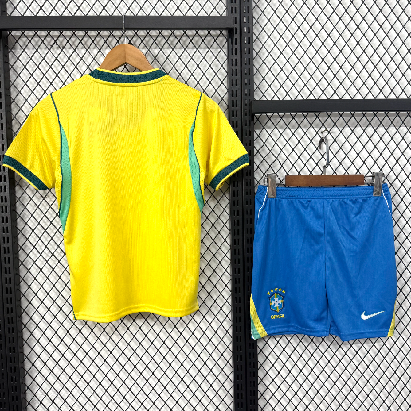 Camisola Infantil Casa Brasil para o Mundial 2026