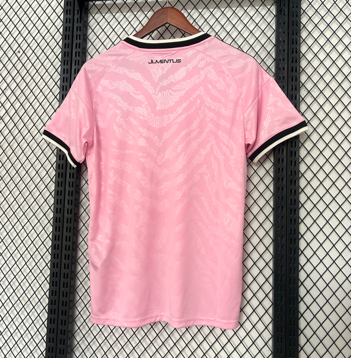 JUVENTUS 2026/2027 AWAY PINK JERSEY