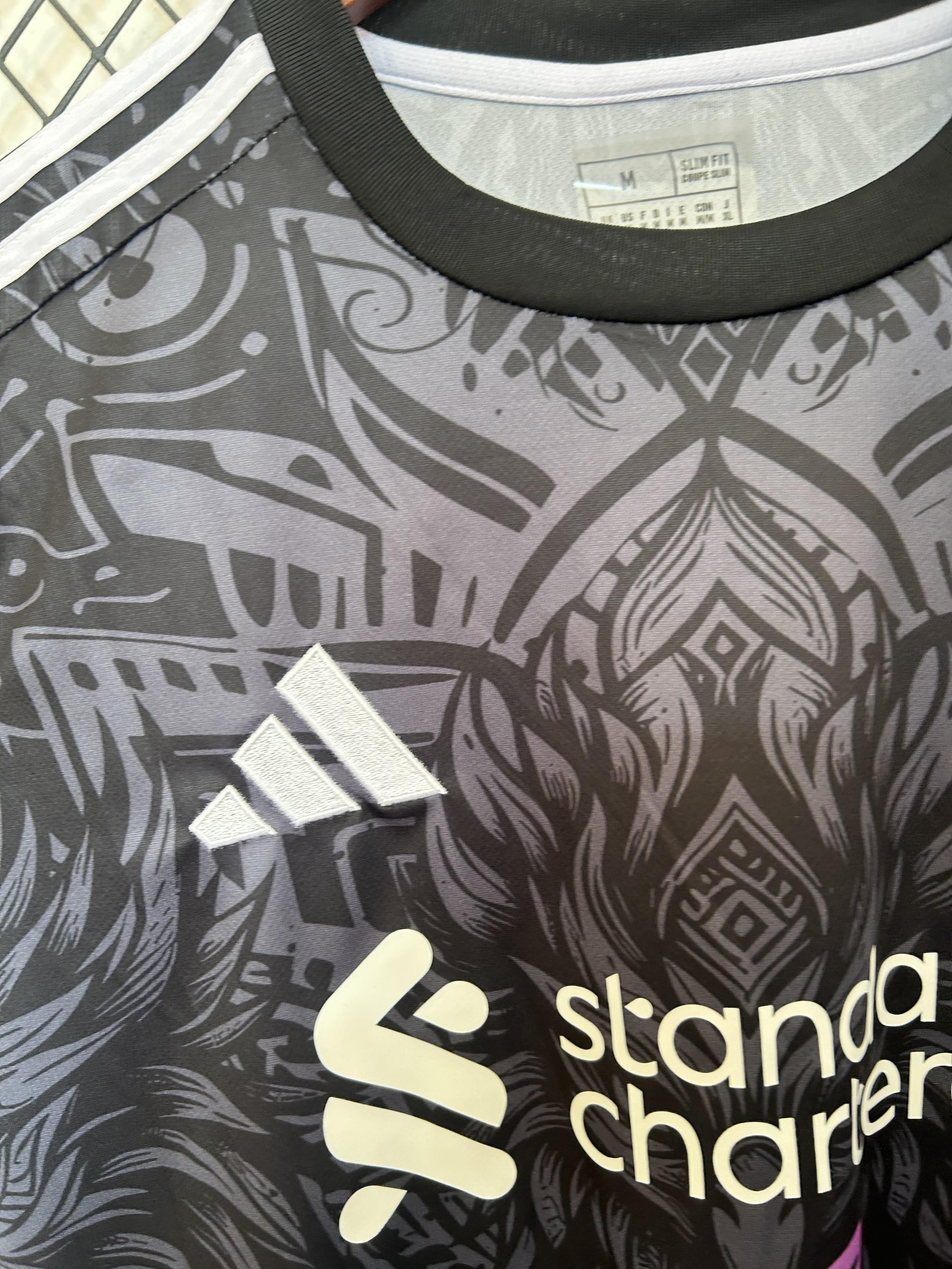 Liverpool Kit Especial Águia Roxa Fénix