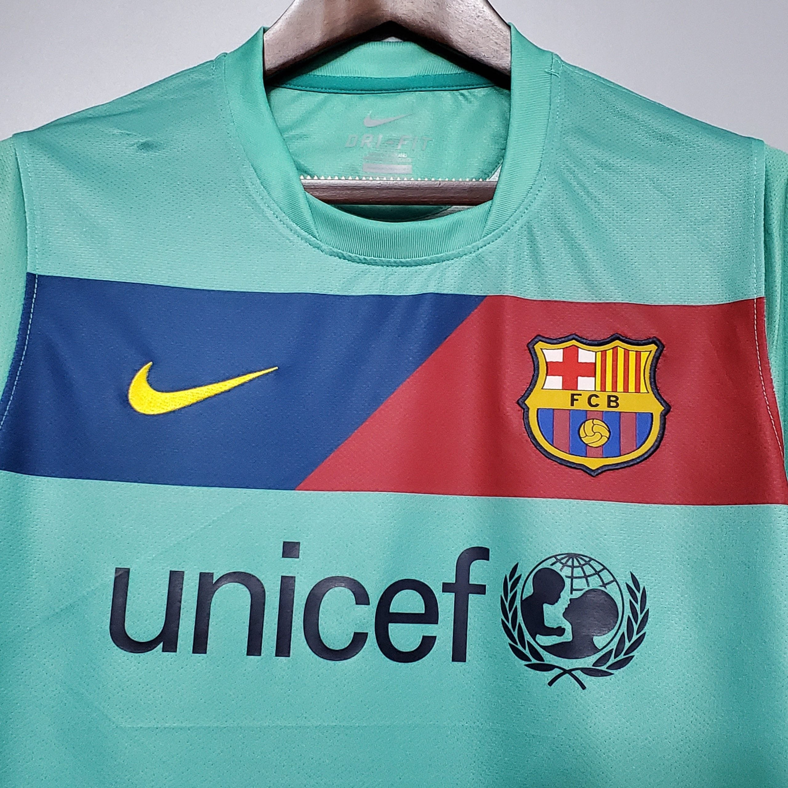 BARCELONA RETRO EXTERIOR 2010 / 2011