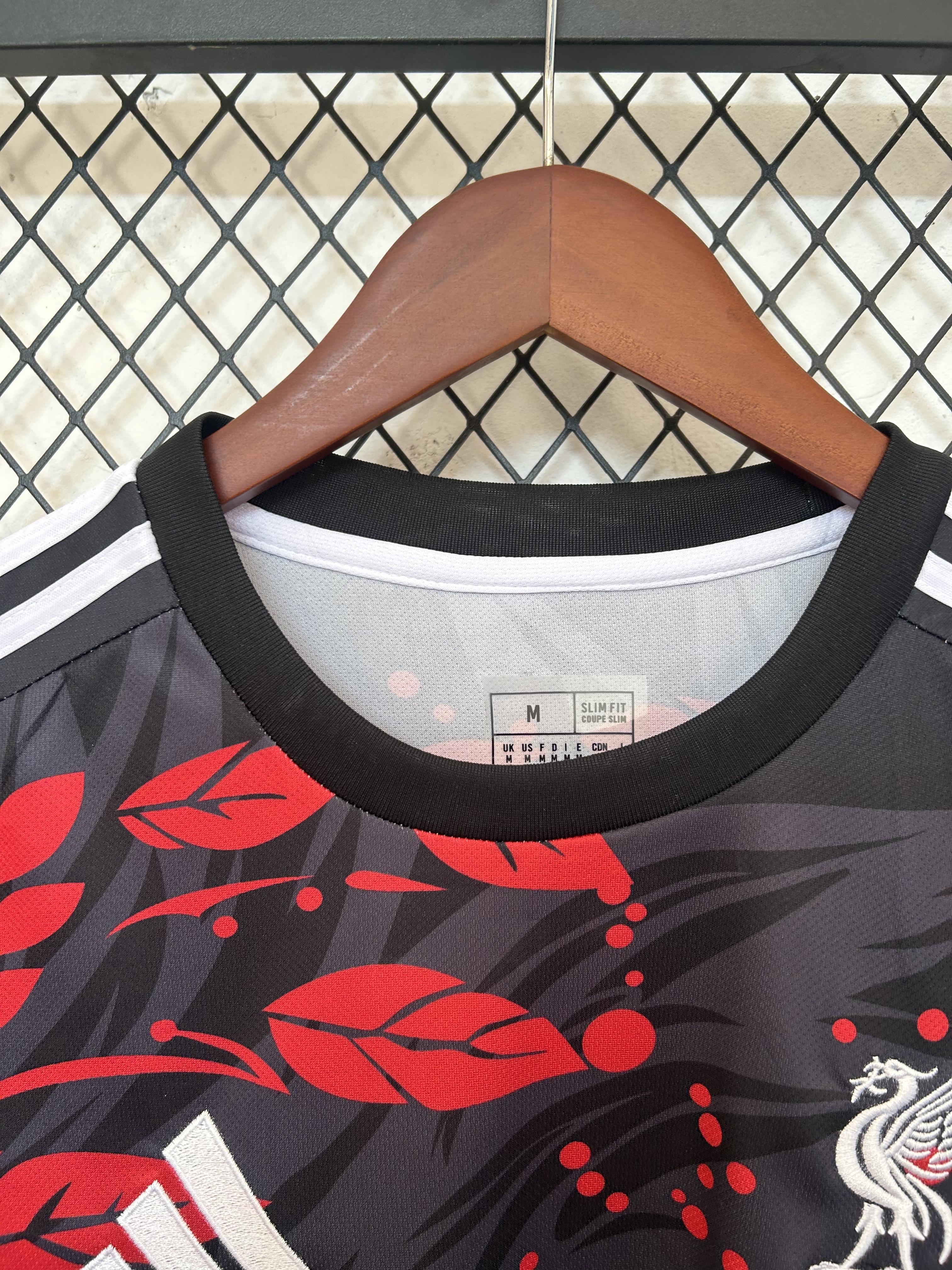 Liverpool Kit Especial “Chama Eterna”