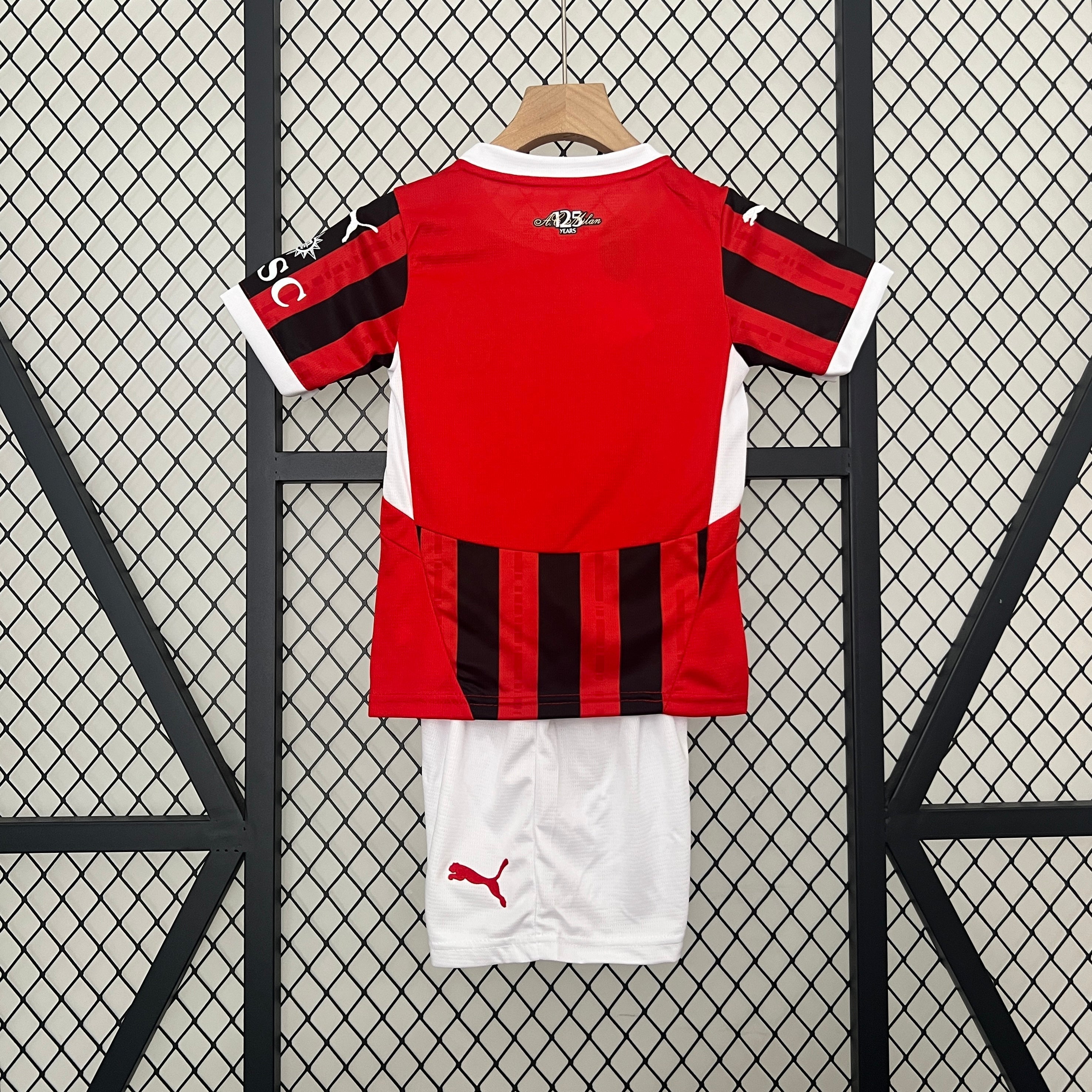 Equipación infantil de fútbol AC Milan 24-25