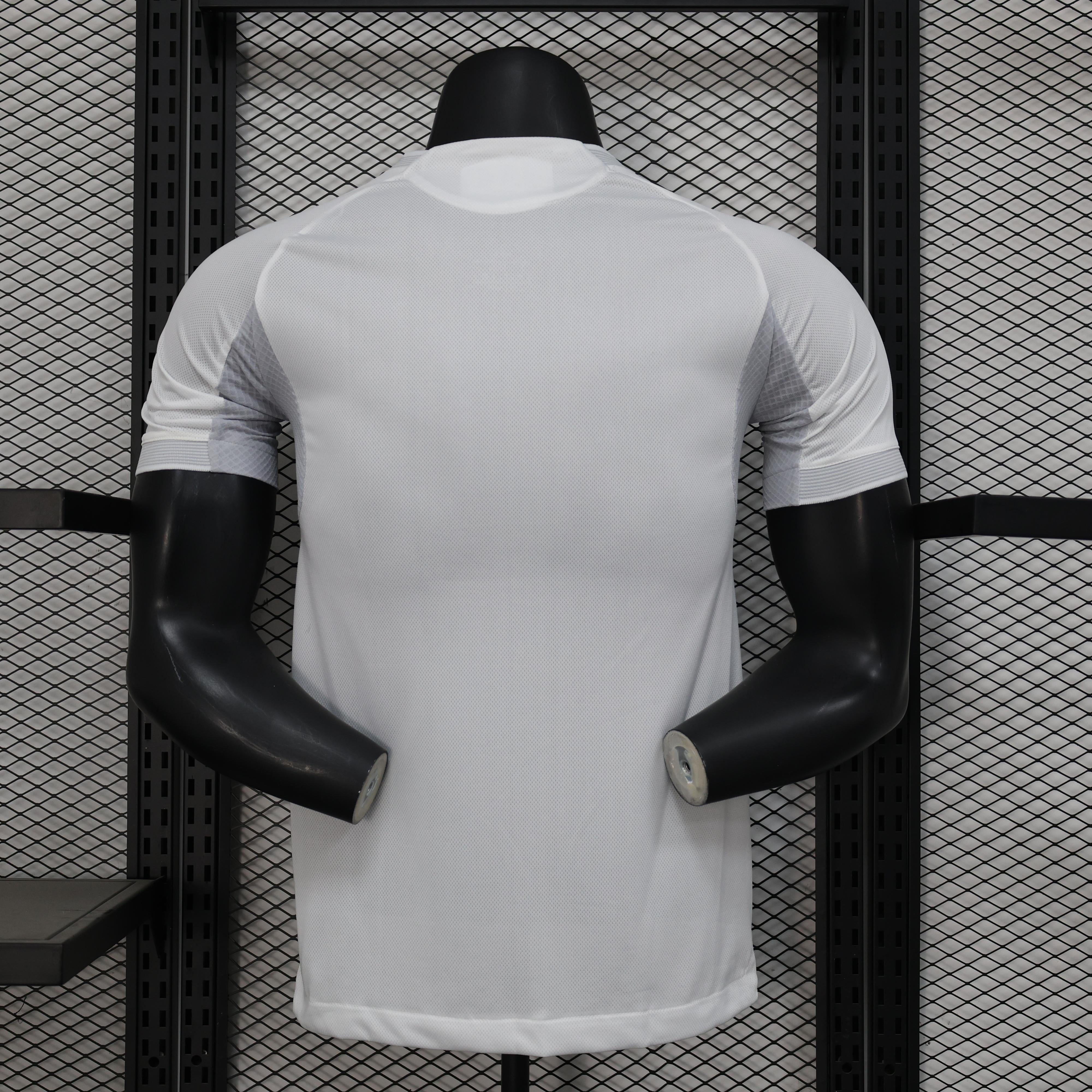 Real Madrid 2025-2026 Heim-Kit