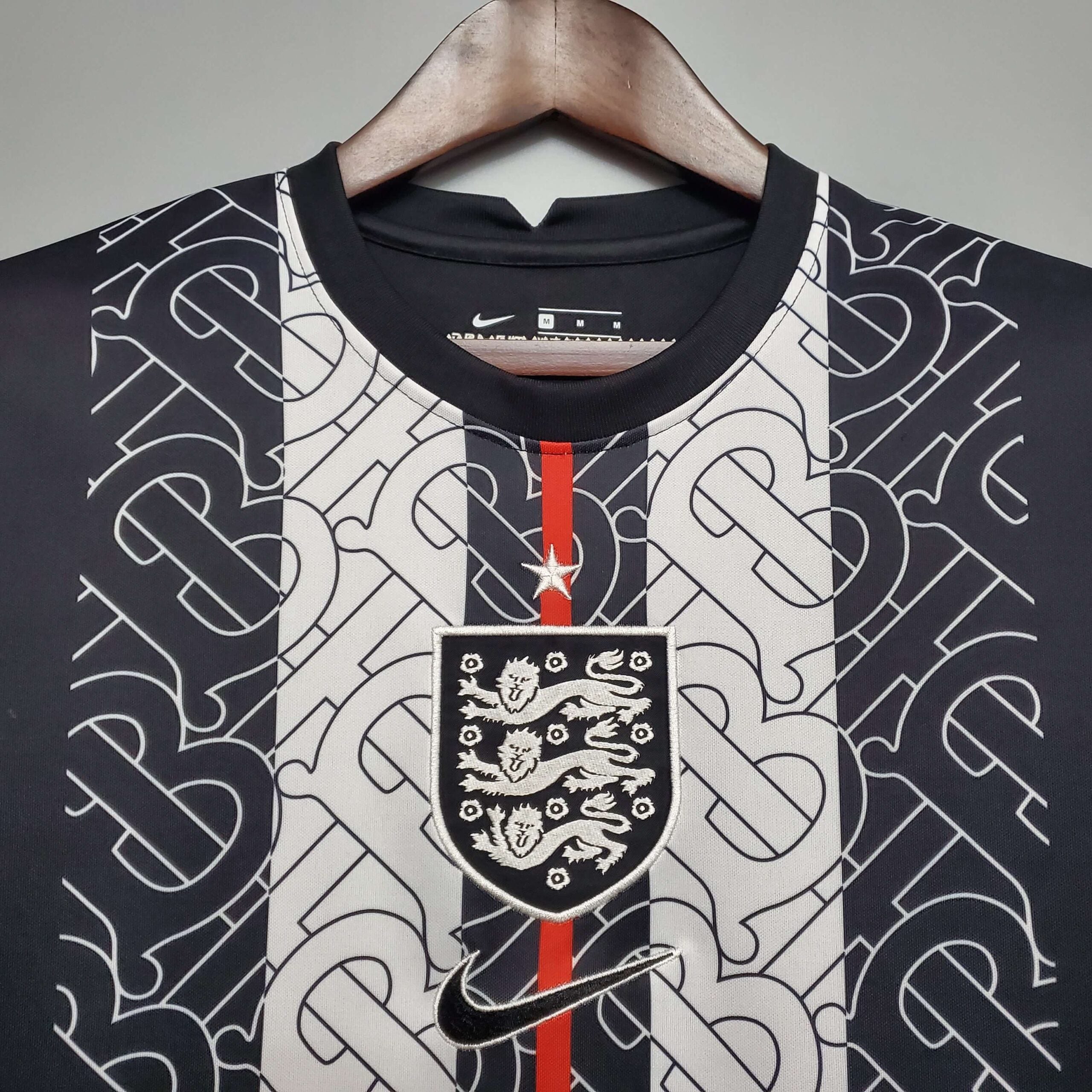 ENGLAND X BURBERRY KONZEPTHEMD