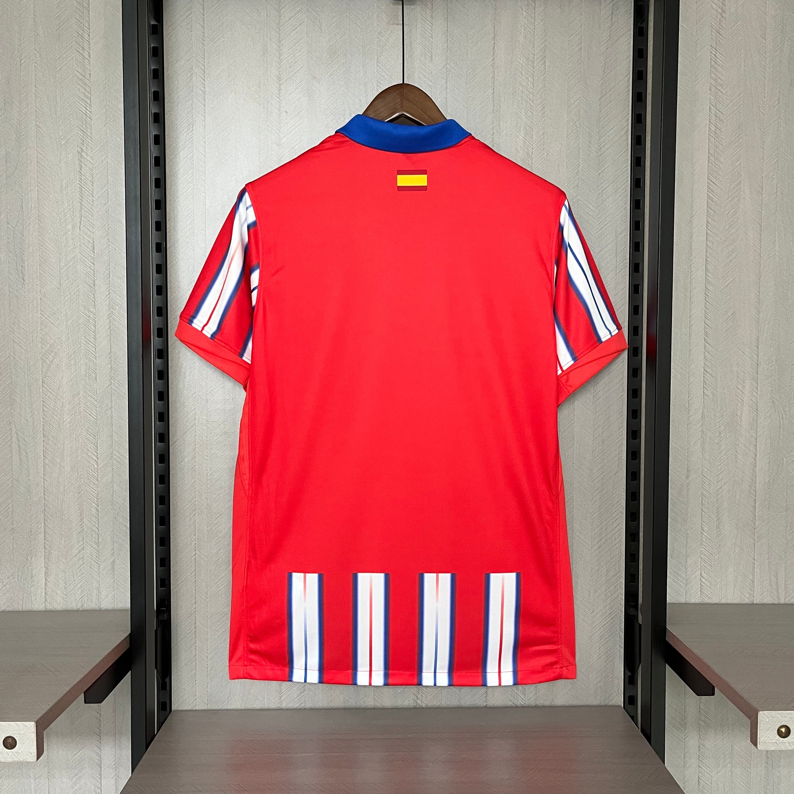Equipamento em casa do Atlético de Madrid 24-25