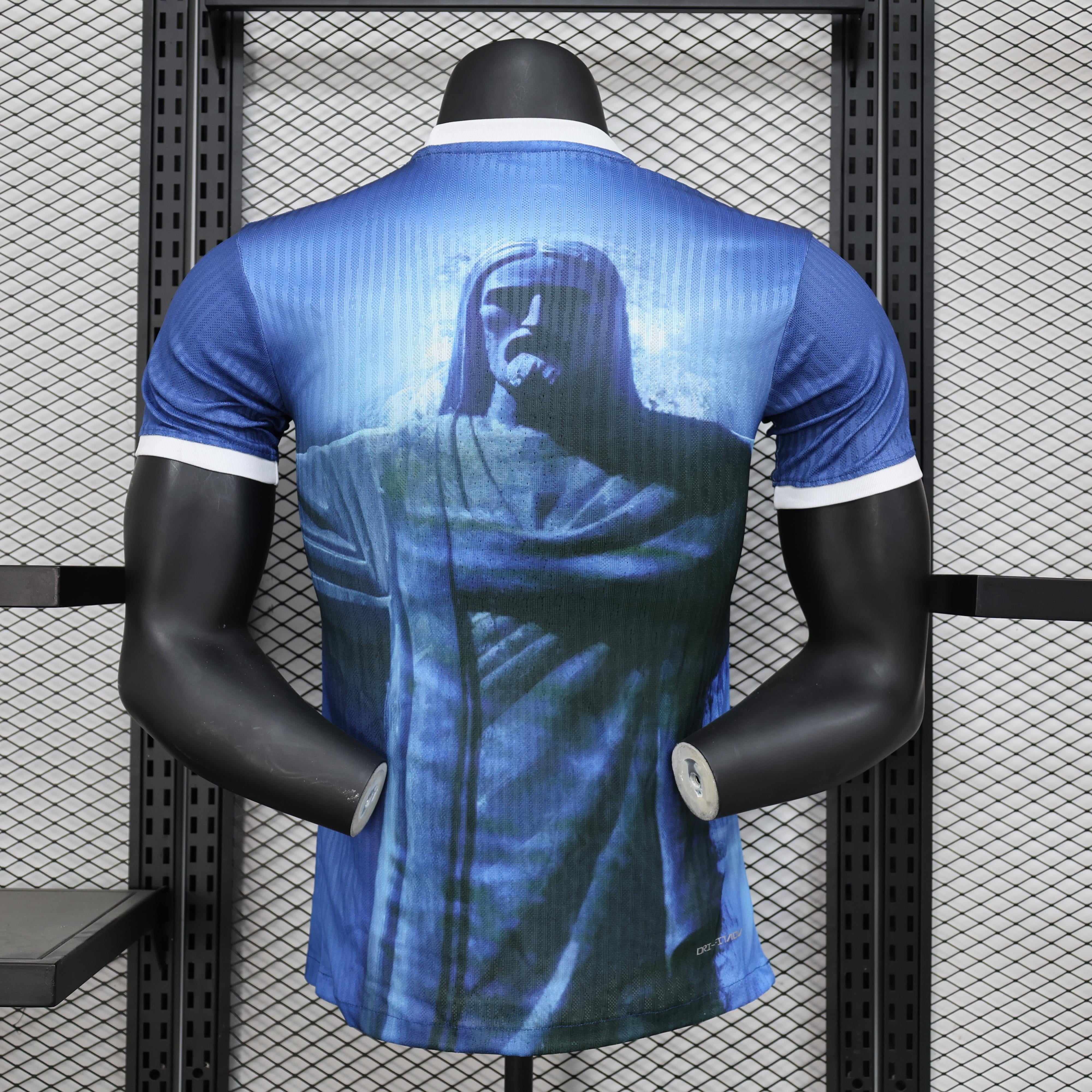 Equipamento Especial Brasil Azul Jesus Christ