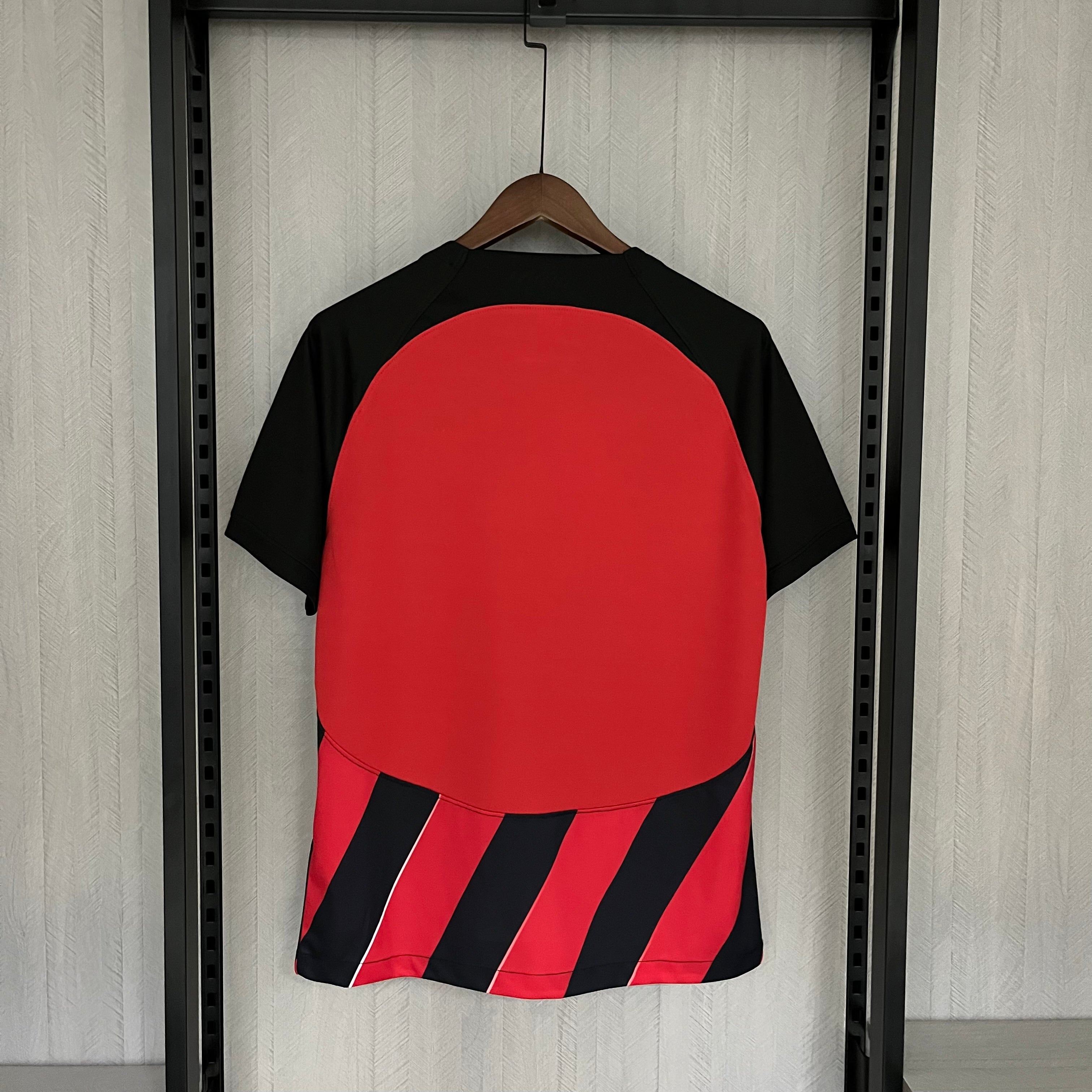 Maglia casalinga Frankfurt 23-24