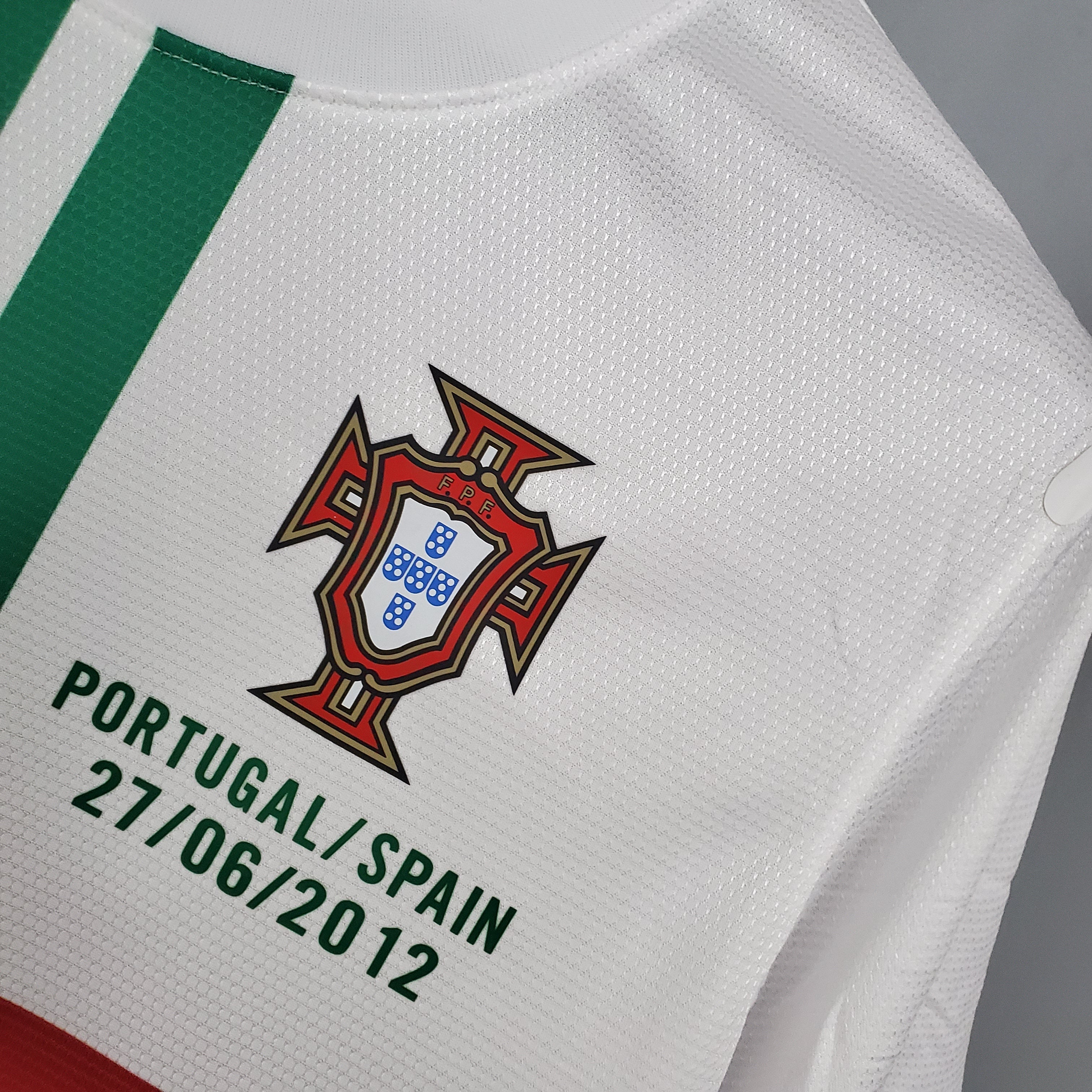 PORTUGAL RETRO AWAYJERSEY 2012