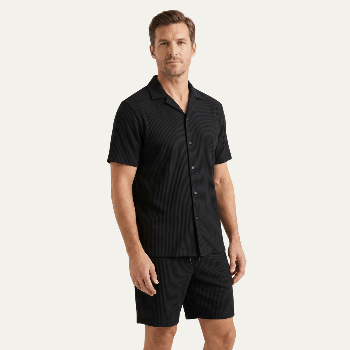 Herren-Lounge-Set — Geripptes Kurzarm-Top & Kordelzug-Shorts