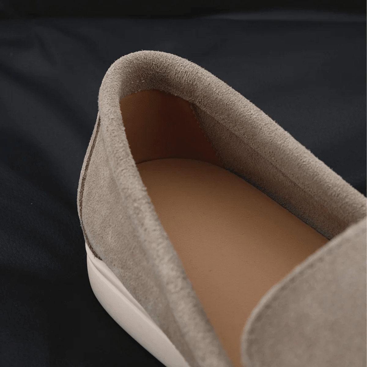 Herren Slipper — Runde Spitze & weiche Sohle