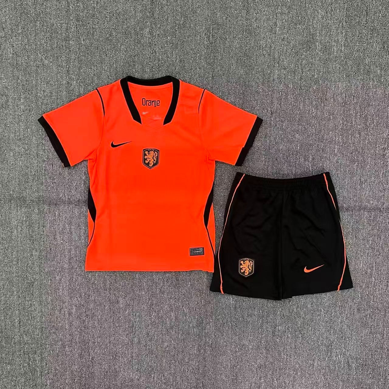 Camisola principal infantil dos Países Baixos 2026/2027