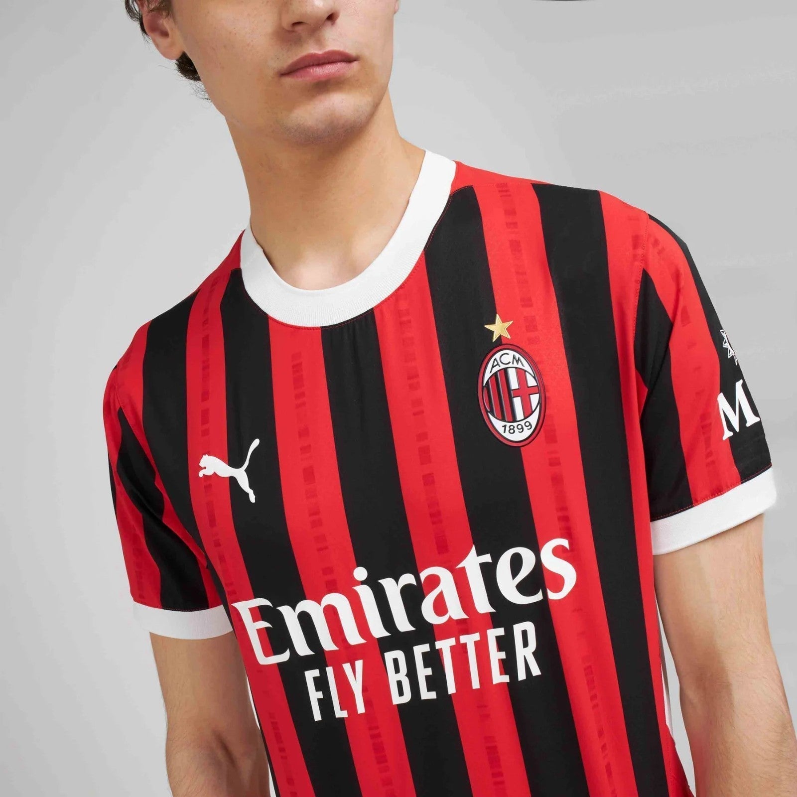 Camisola versão jogador AC Milan principal 2024/25