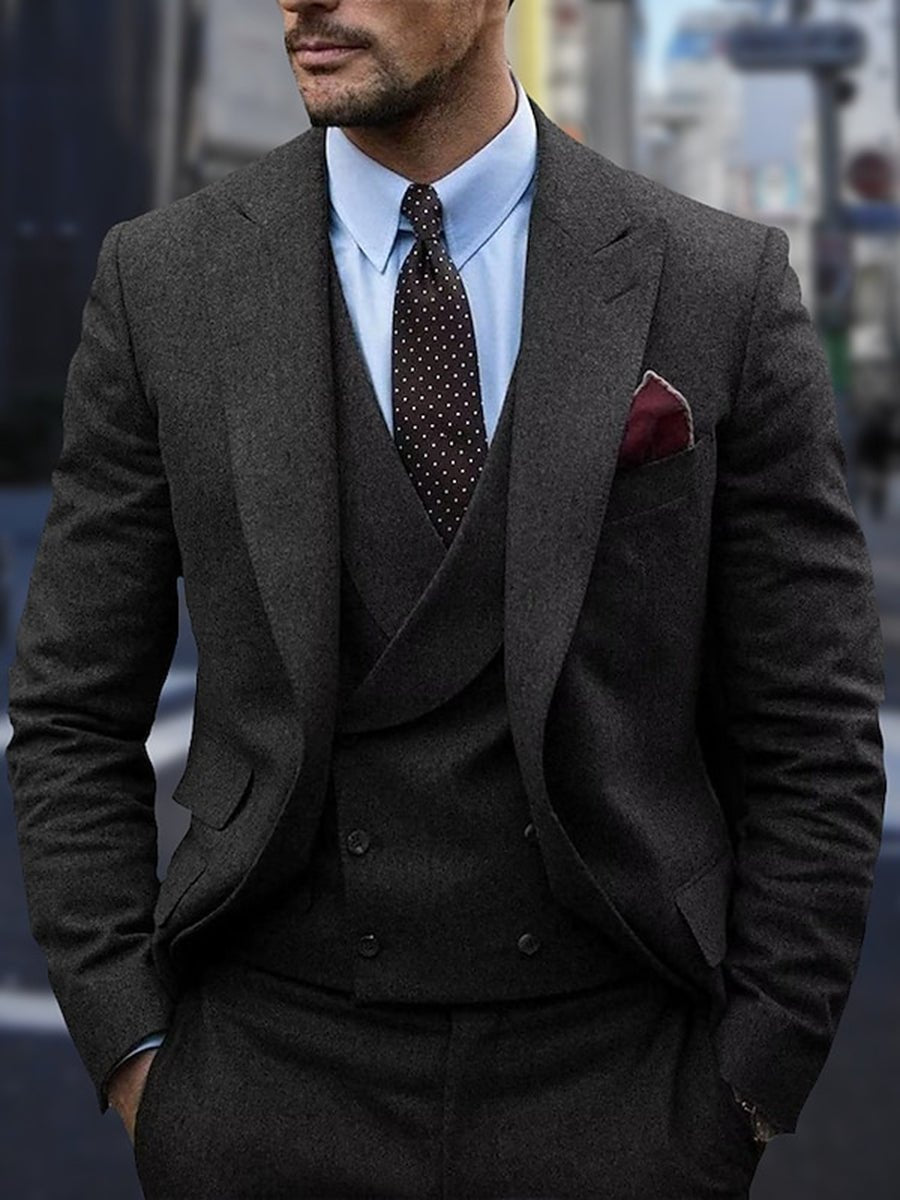 Suit Men Formal Two-Button Fit Timeless Look