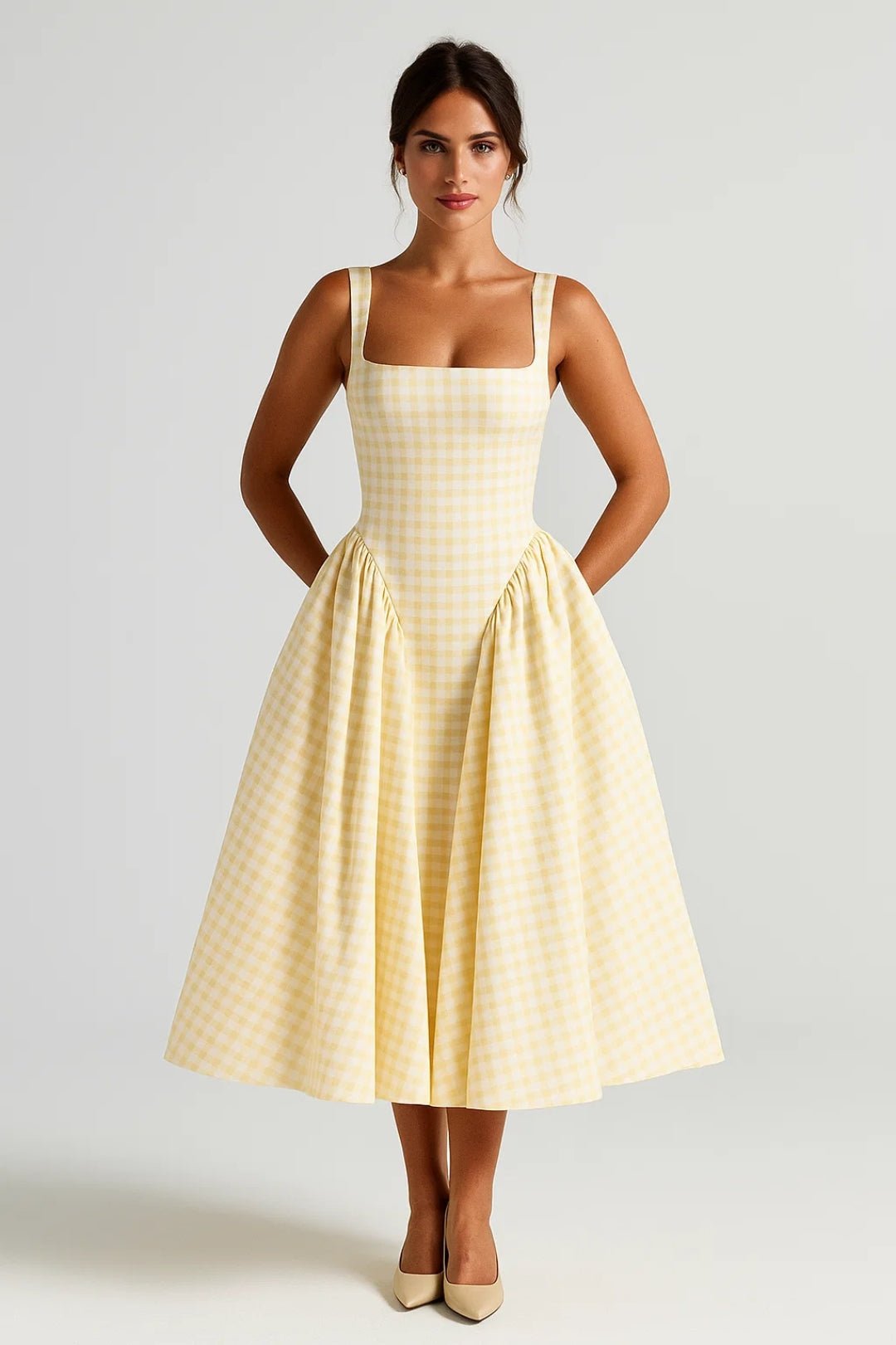 Vestido midi para mujer — Estampado a cuadros, tirantes finos y falda acampanada
