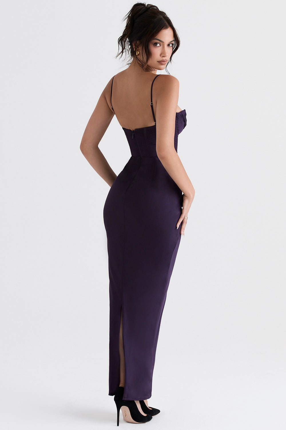 Vestido mini para mujer — ajustado con cierre trasero de lazo plisado