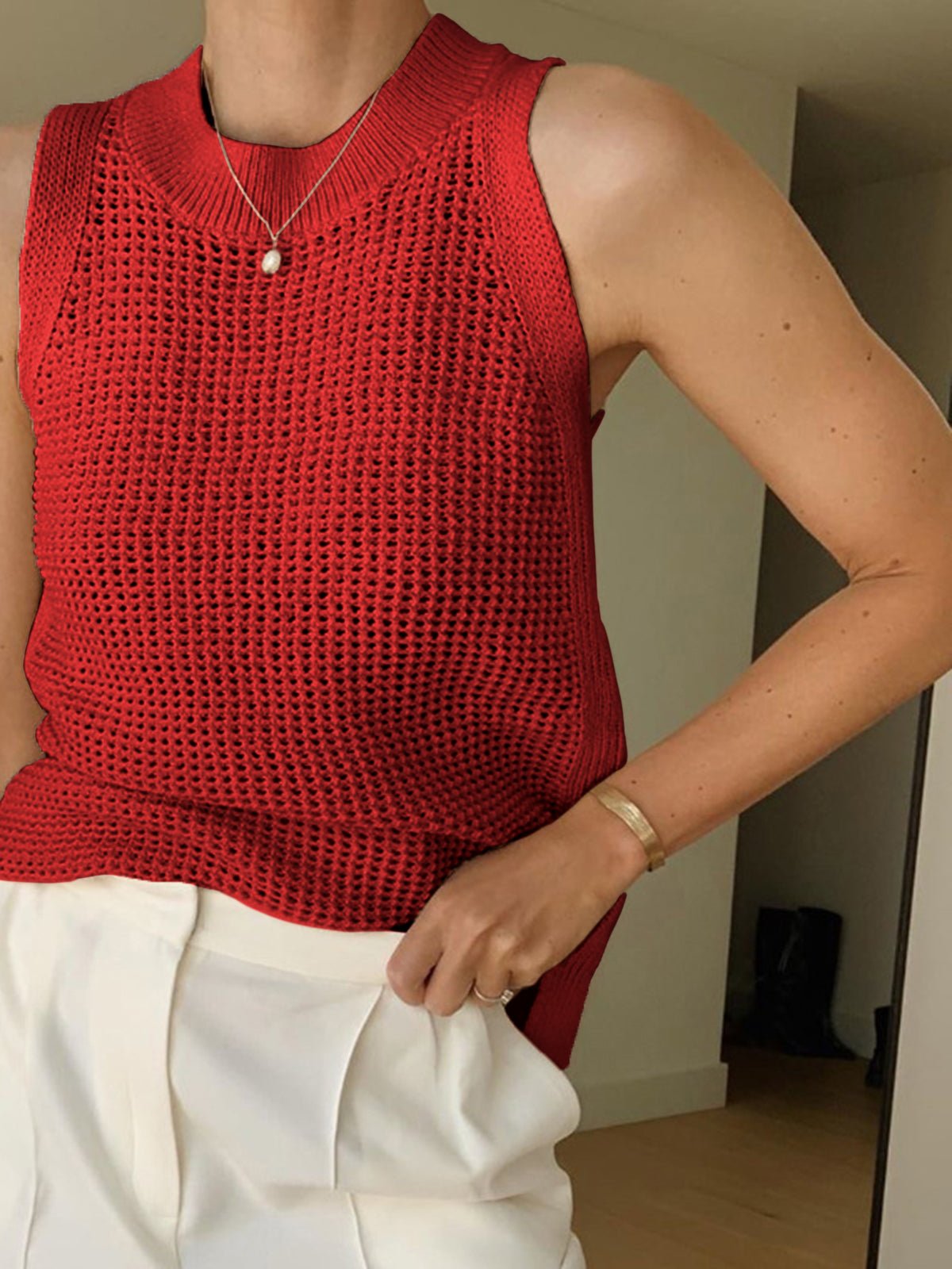 Camiseta sin mangas para mujer — Cuello acanalado con detalle calado