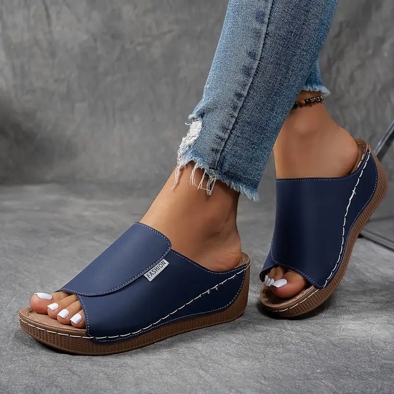 Sandali con zeppa da donna — Design slip-on con punta aperta e plateau