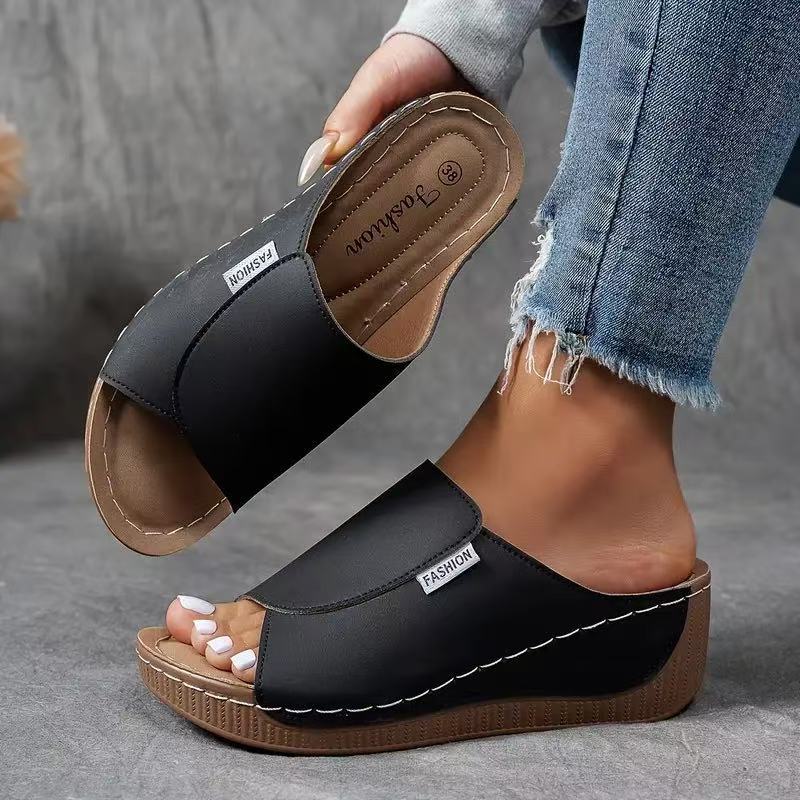 Sandali con zeppa da donna — Design slip-on con punta aperta e plateau