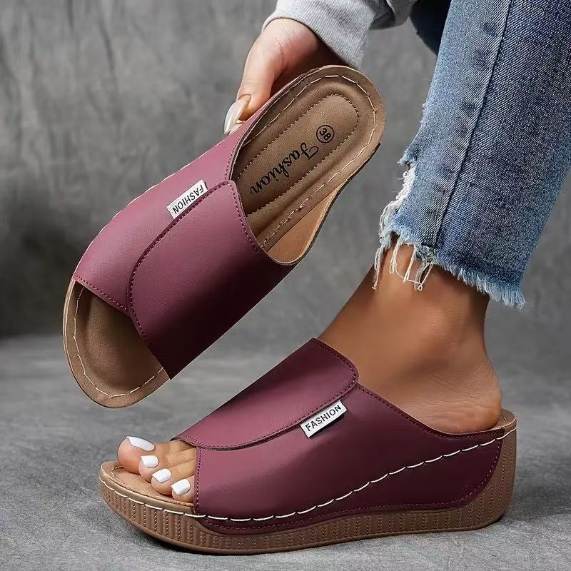 Sandali con zeppa da donna — Design slip-on con punta aperta e plateau