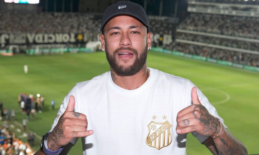 Neymar Officially Returns to Santos in 2025