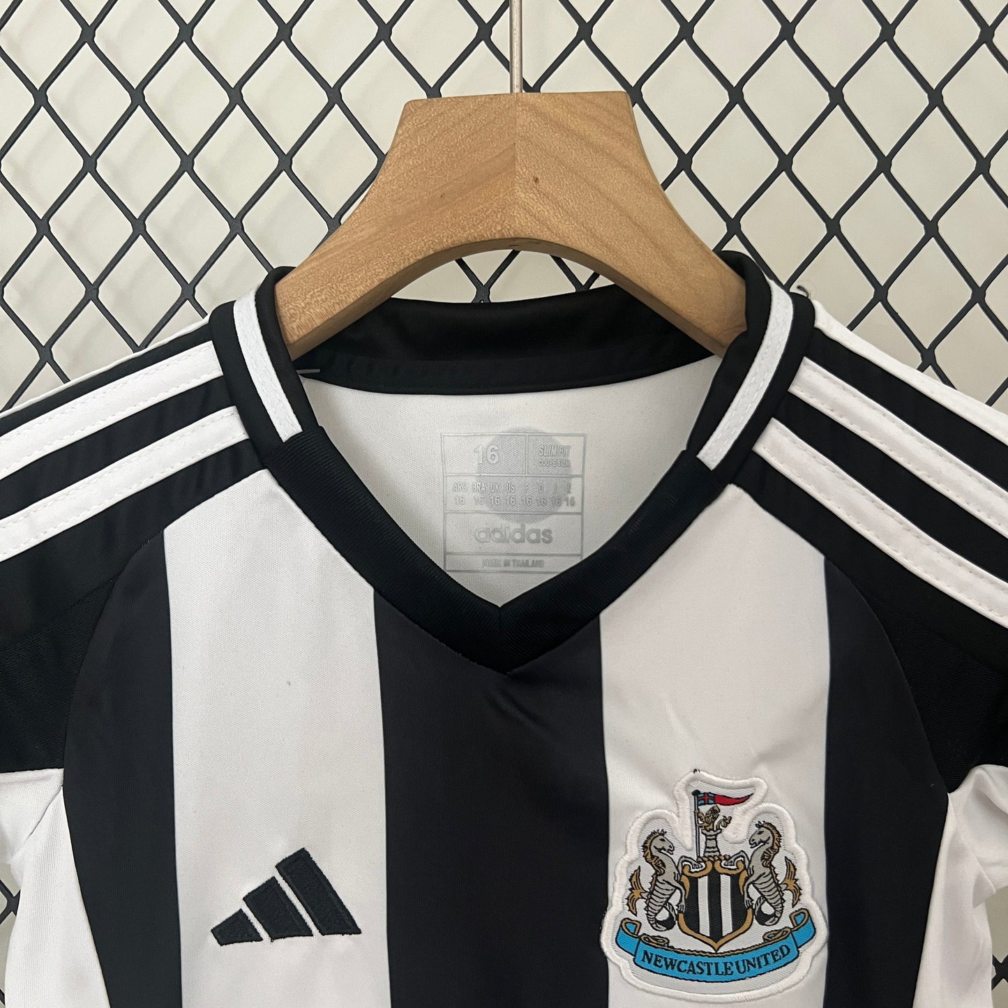 Newcastle 24-25 Kids jersey