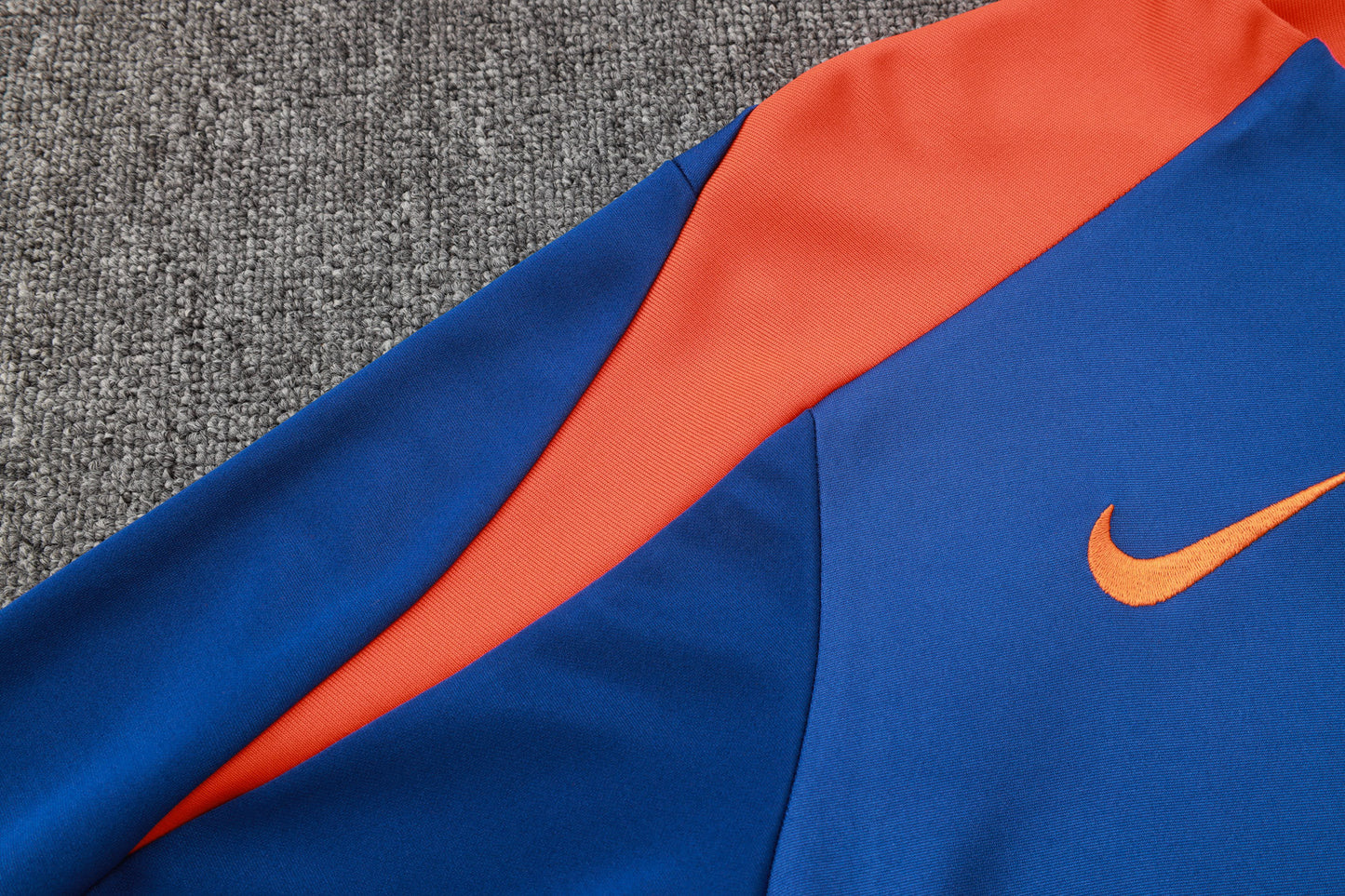 Netherlands 24-25  Tracksuit