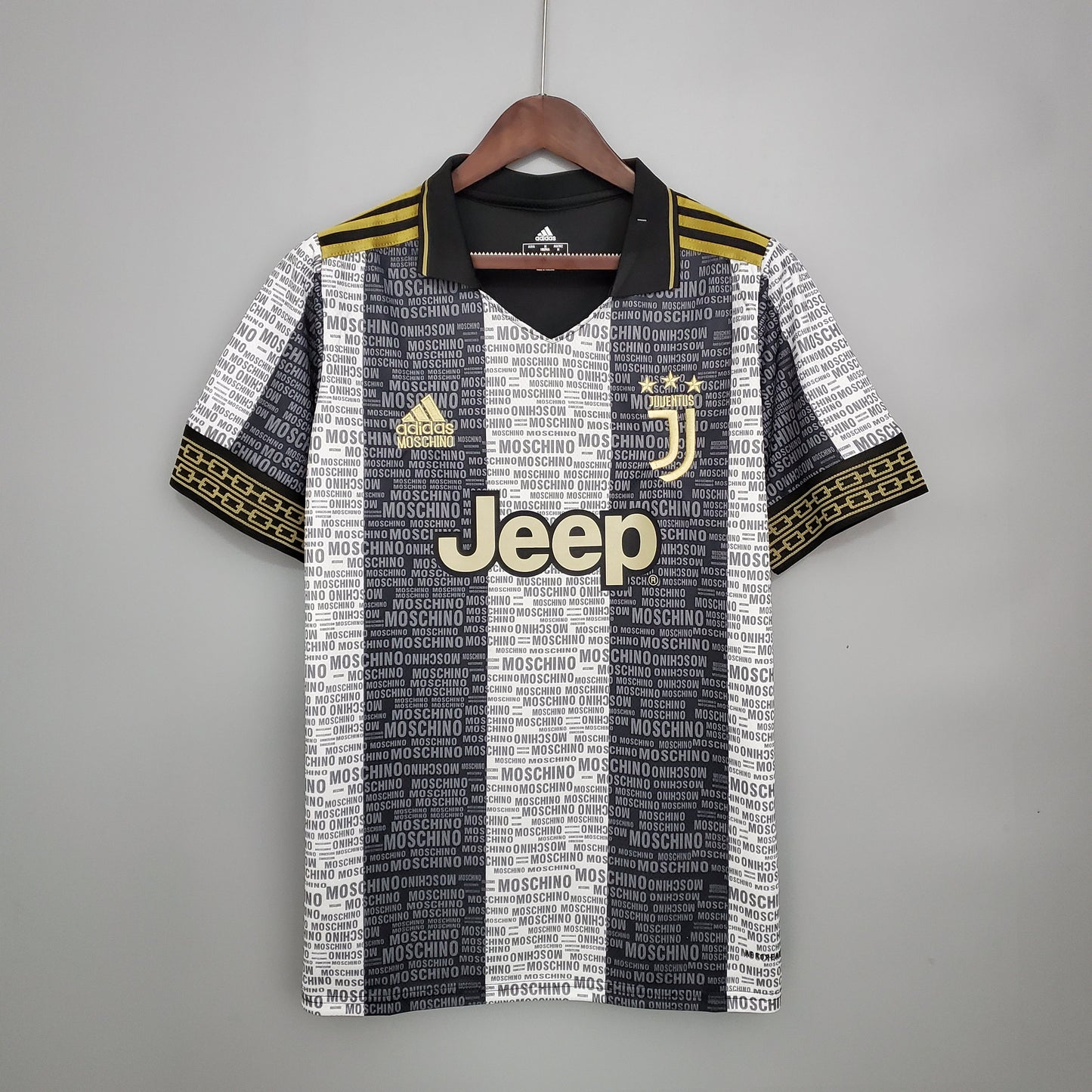 Juventus X Moschino Special Design 21/22