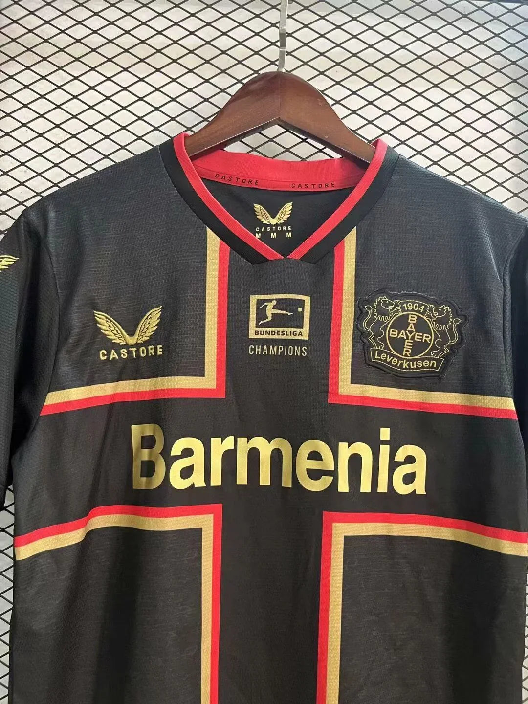 Bayer Leverkusen 2024/2025 thuistenue
