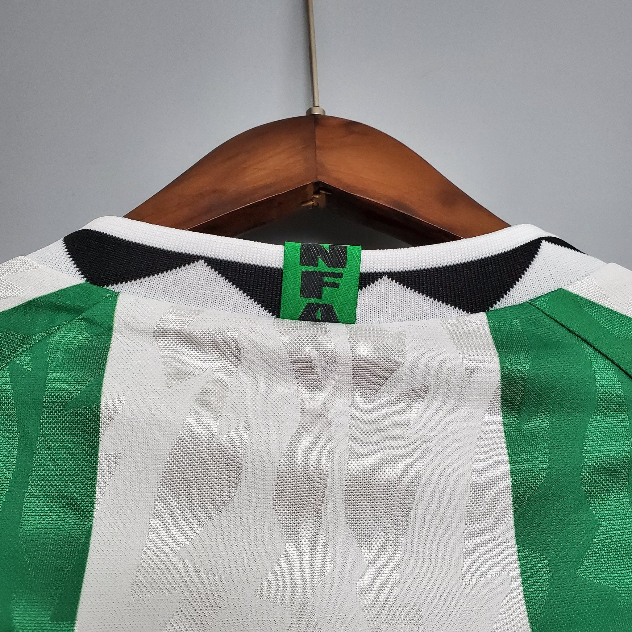 Uniforme Retro Local Nigeria 1996