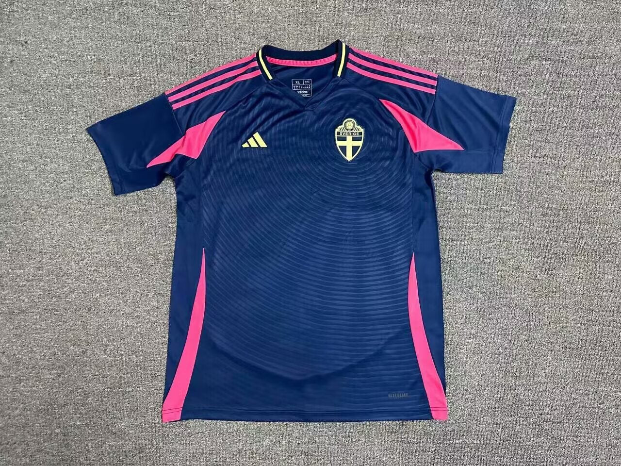 Le maillot extérieur de la Suède 2024/2025