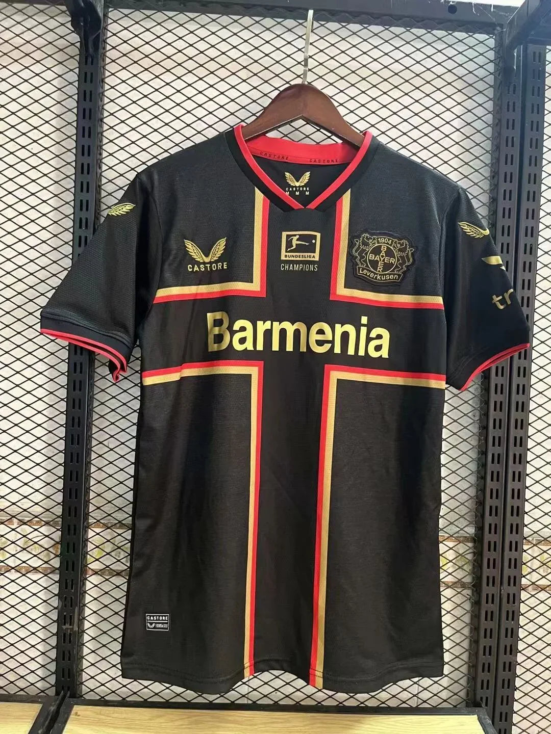 Bayer Leverkusen 2024/2025 thuistenue