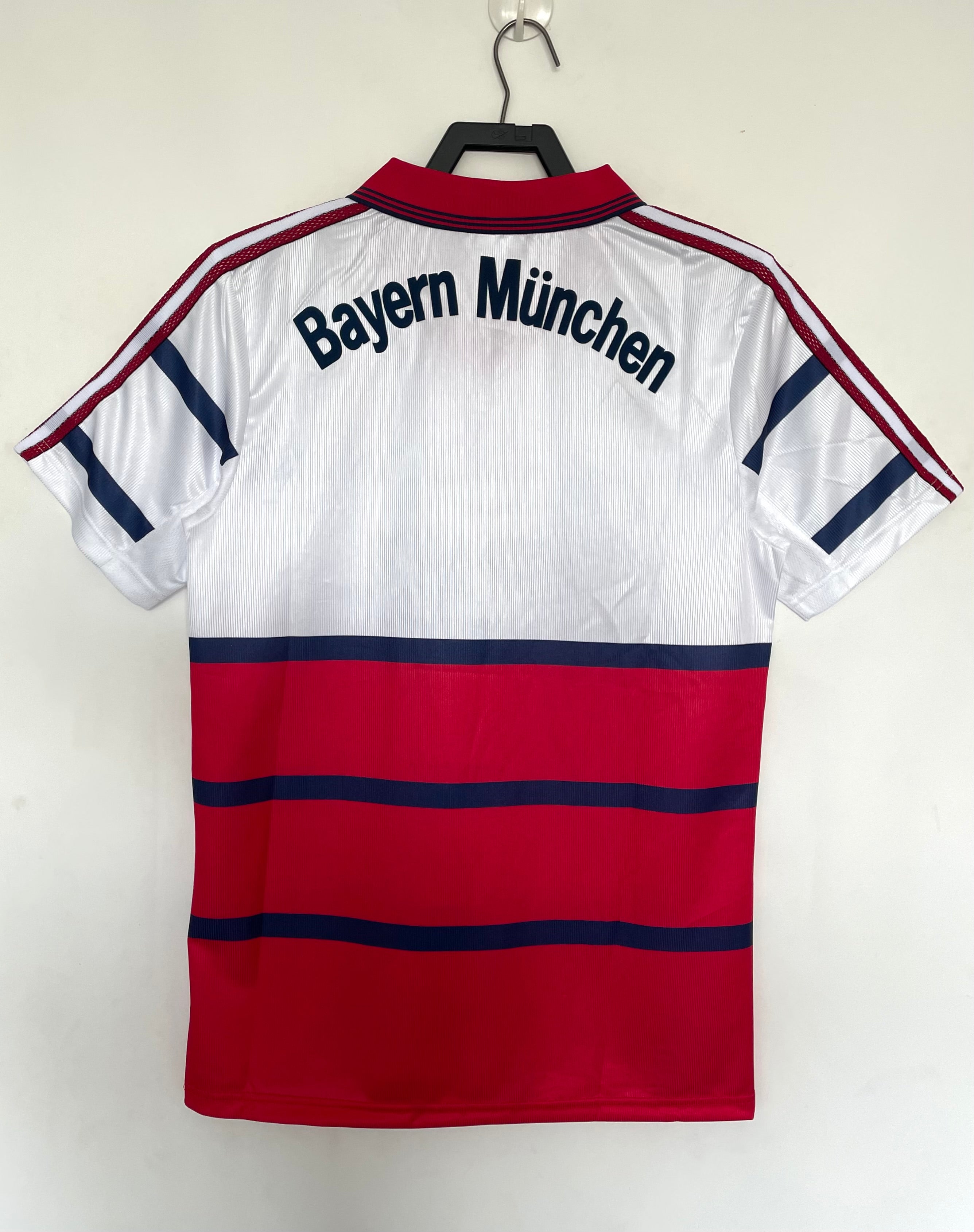 Bayern Munich Away kit – 1998-1999