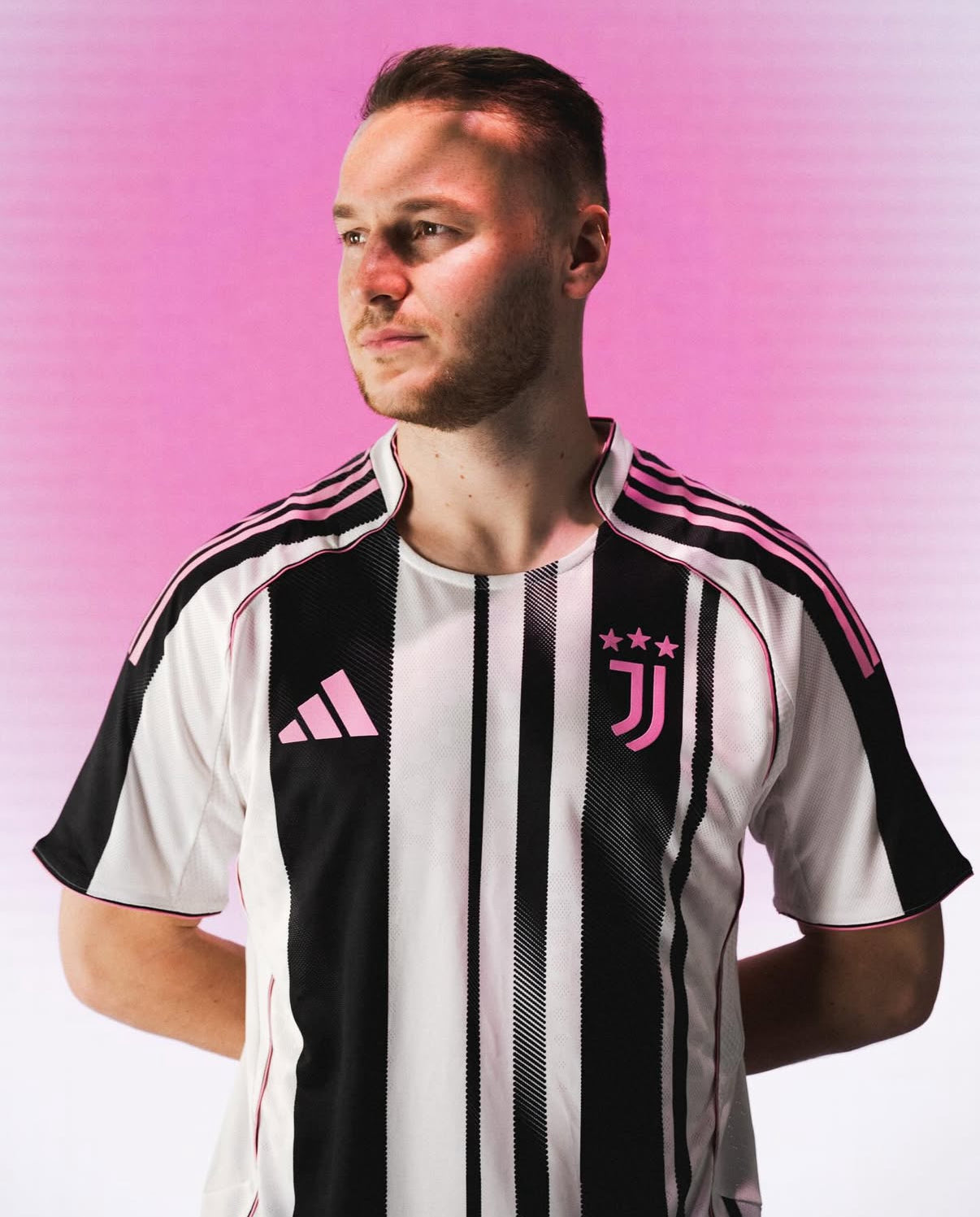 Juventus kit casalingo 25/26