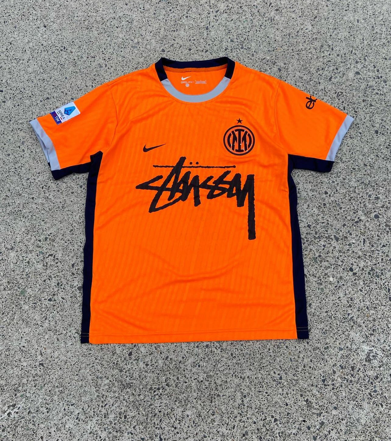 INTER MILAN X STUSSY LIMITADO (naranja)