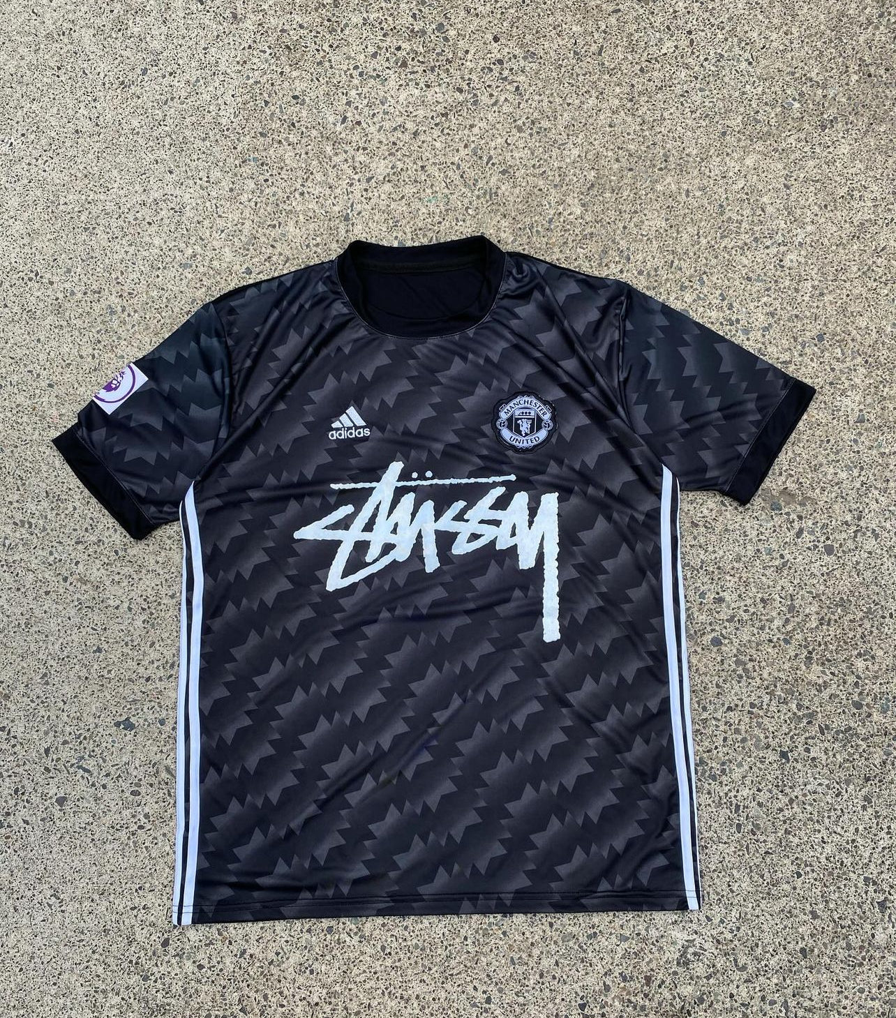 Manchester United x STUSSY LIMITIERTE VERSION Schwarzes Trikot