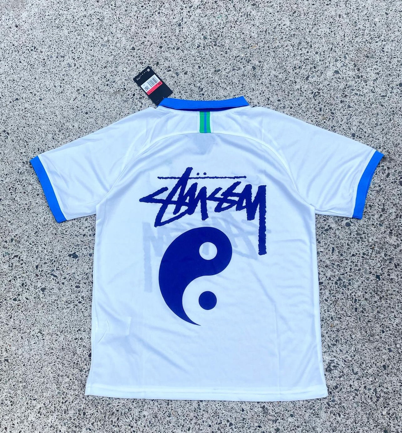 Edición especial Brasil blanco y azul 2019 Stussy
