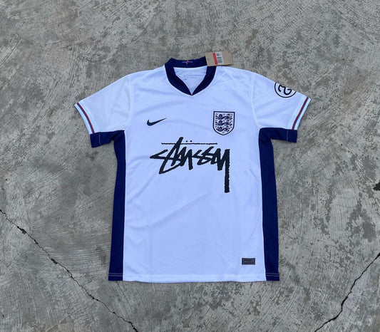 Ensemble conceptuel Angleterre x Stussy