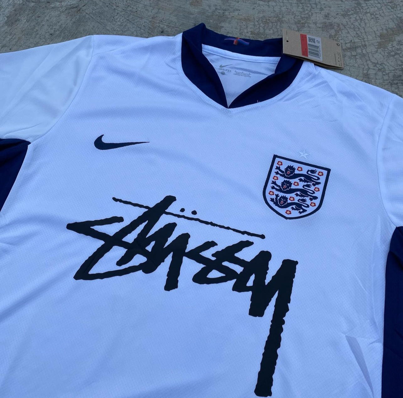 Kit Concept Inglaterra x Stussy