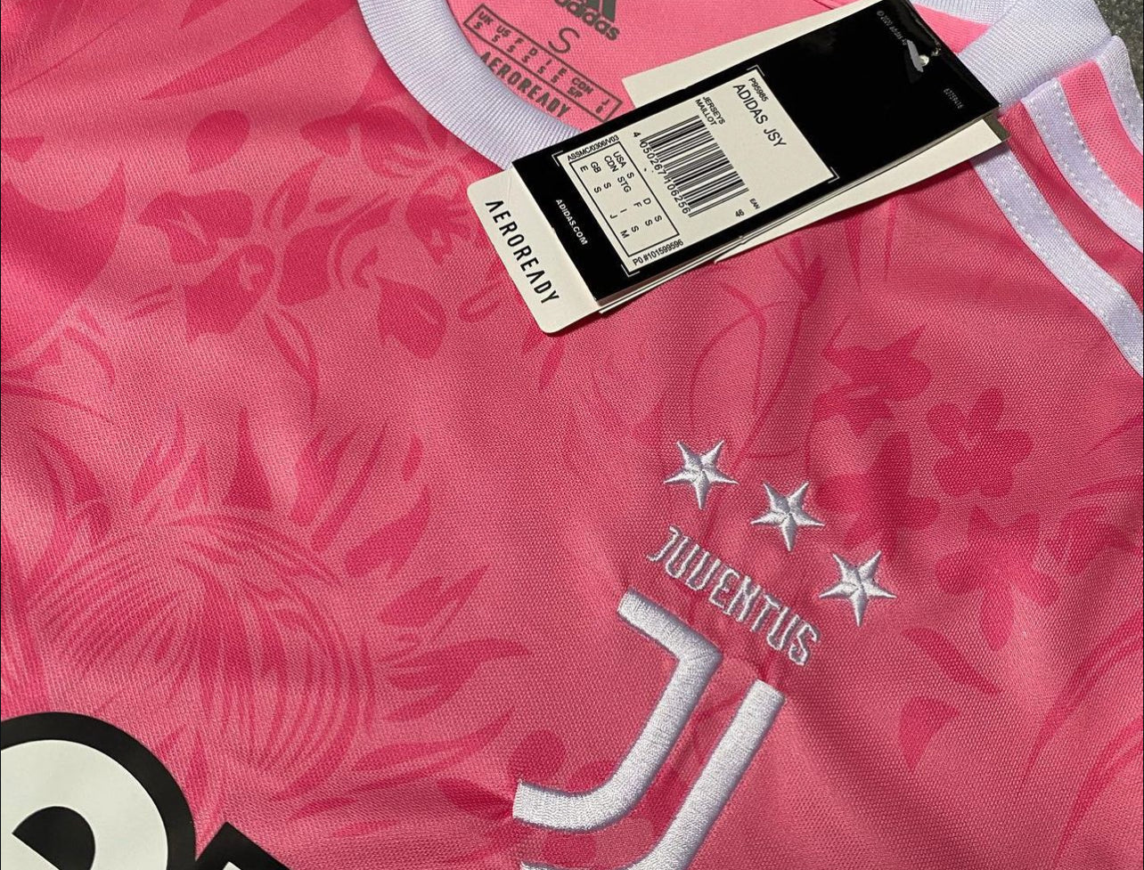 Juventus X Gucci, Rosa Speciale Editie roze