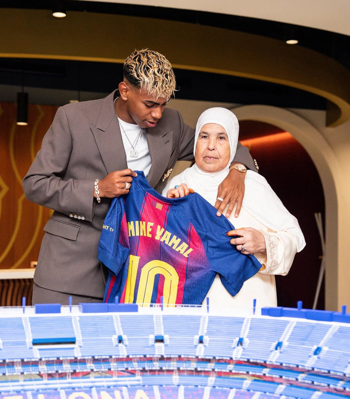 Maglia Fc Barcelona di LAMINE YAMAL NUMERO 10