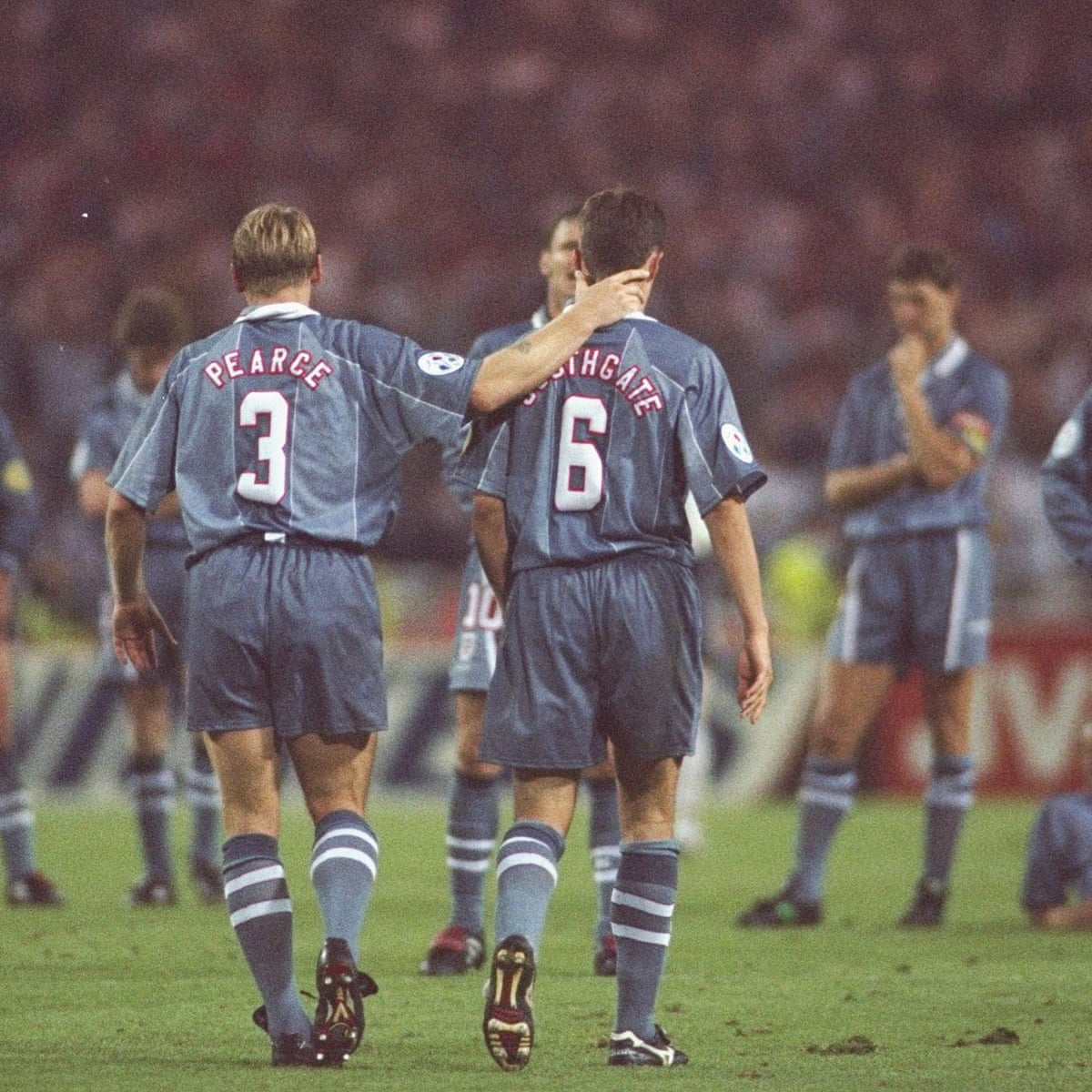 Camisola retro de visitante da Inglaterra 1996