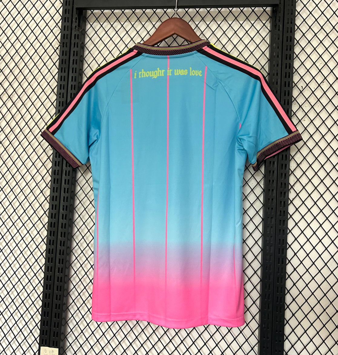 Tercera equipación Bohemian FC 2025/2026