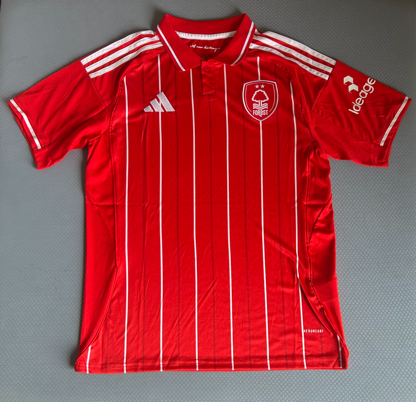 Maillot domicile Nottingham Forest 2025/2026