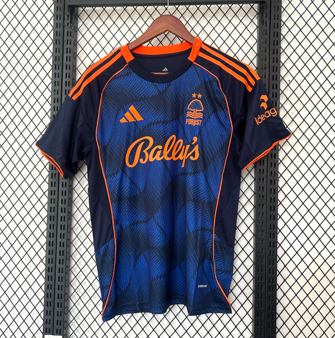 Troisième maillot Nottingham Forest 2025/2026