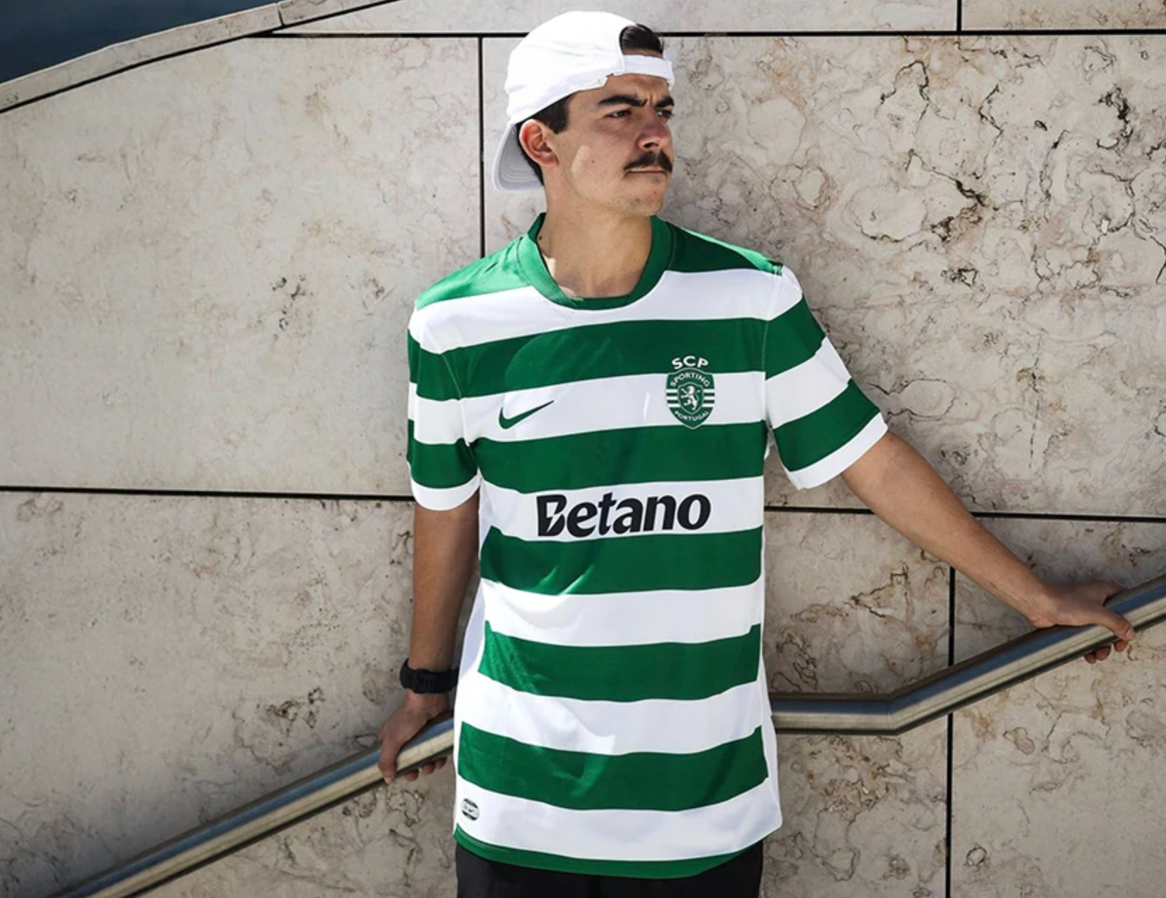 Sporting Lissabon 2025-26 thuisshirt