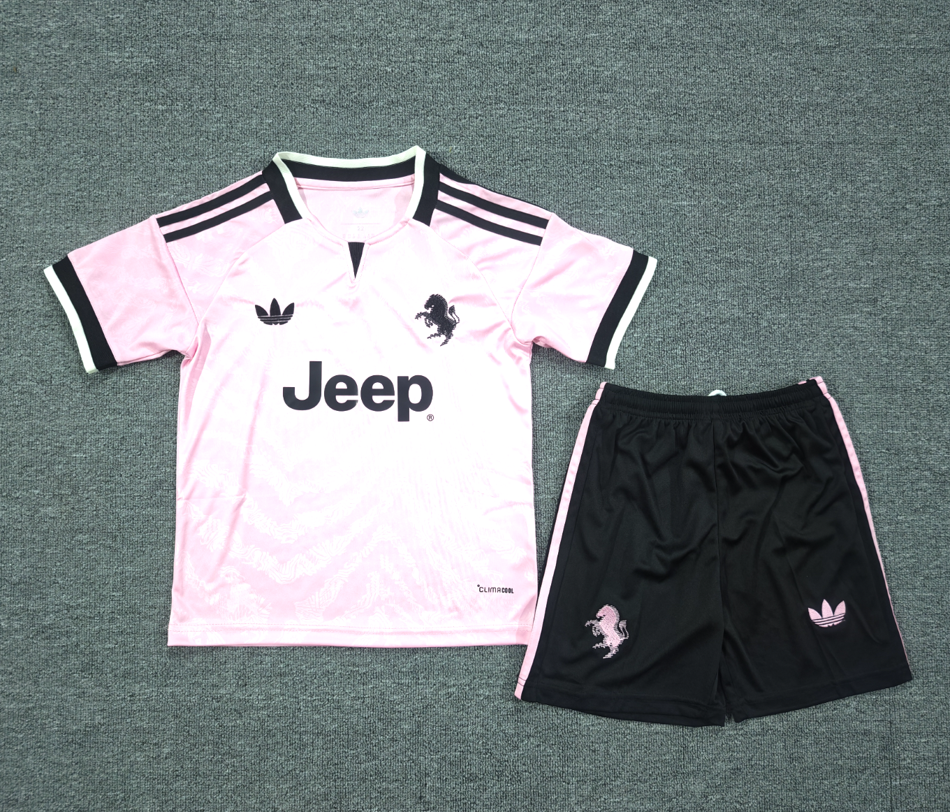 Juventus 2026/2027 Away Jersey Pink