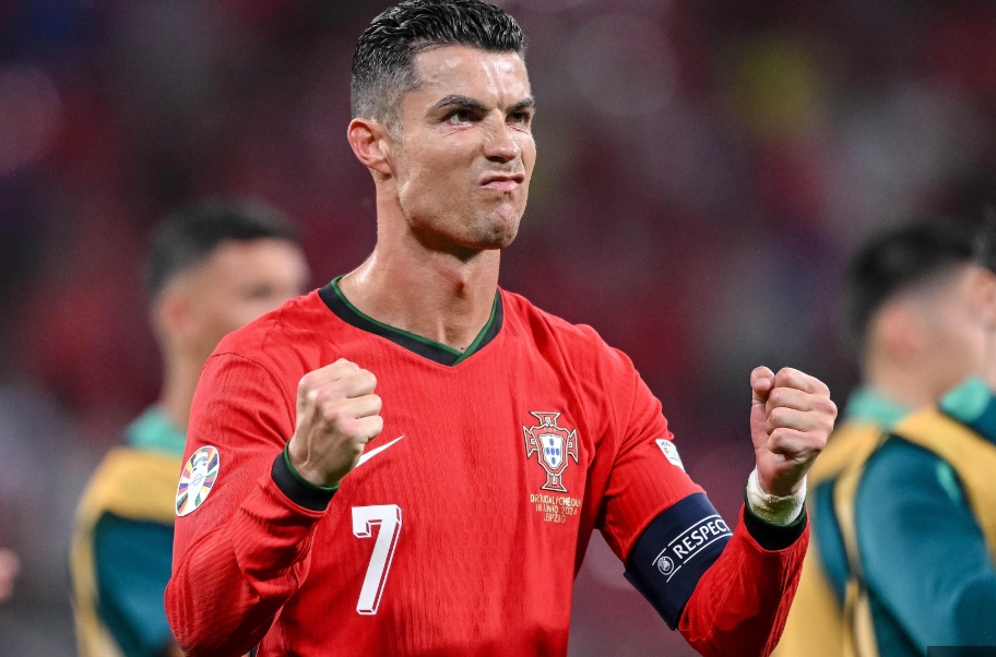 Portugal 2024-2025 Home Kit Long Sleeve