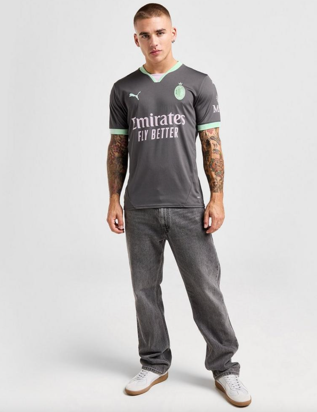 Terzo kit AC Milan 24/25 grigio e verde